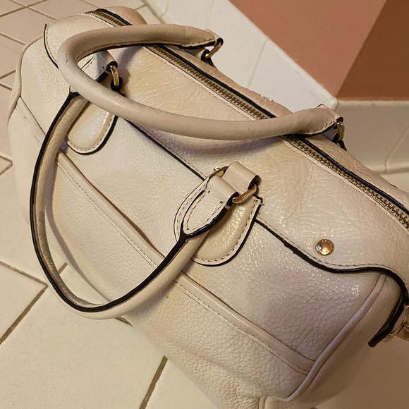 White Coach Boston Handbag or Crossbody - Picture 4 of 7